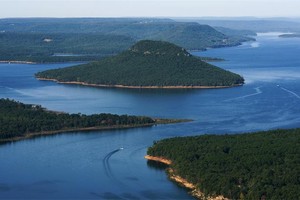 Greer's Ferry Lake